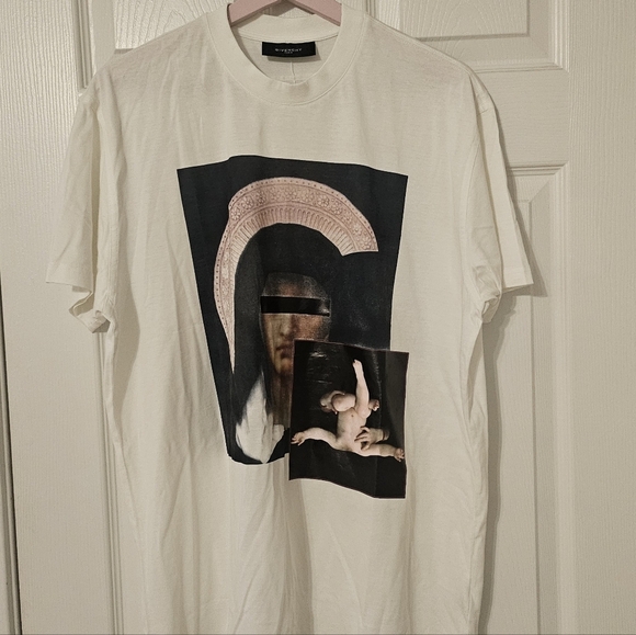 Givenchy Oversized Graphic Tee – Authentic, 22” Pit to Pit - Picture 1 of 5